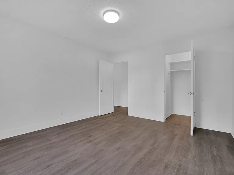 1160 Esquimalt Rd #307 — Photo 13