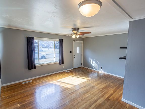 5th image of 503 E Ellsworth Ave