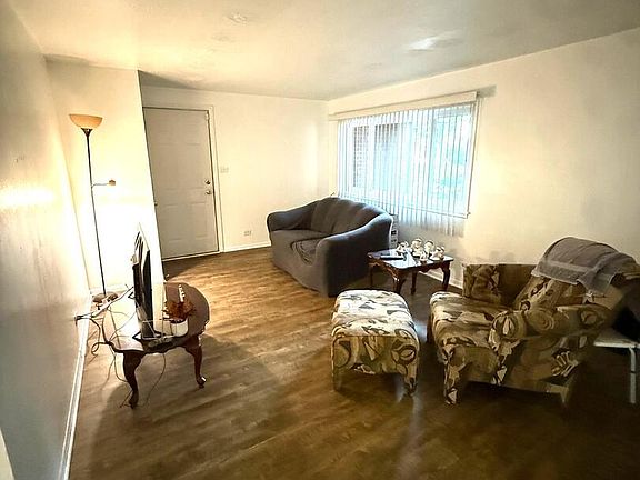 3rd image of 10751 S Harlem Ave #1E