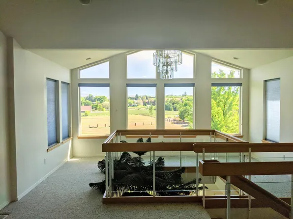10205 Orchard Ave, Yakima, WA 98908