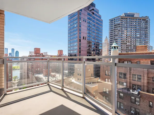 400 East 56th Street 18P image 2 of 14