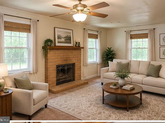 5th image of 318 Ulysses Way