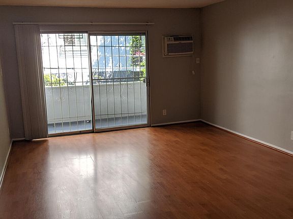 5th image of 740 S Saint Andrews Pl #21