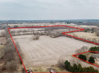 N45W23541 Lindsay Rd, Pewaukee, WI 53072