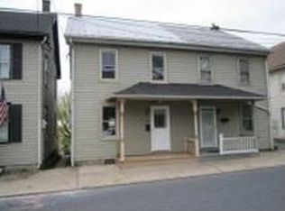 42 Front St, Lititz, PA 17543