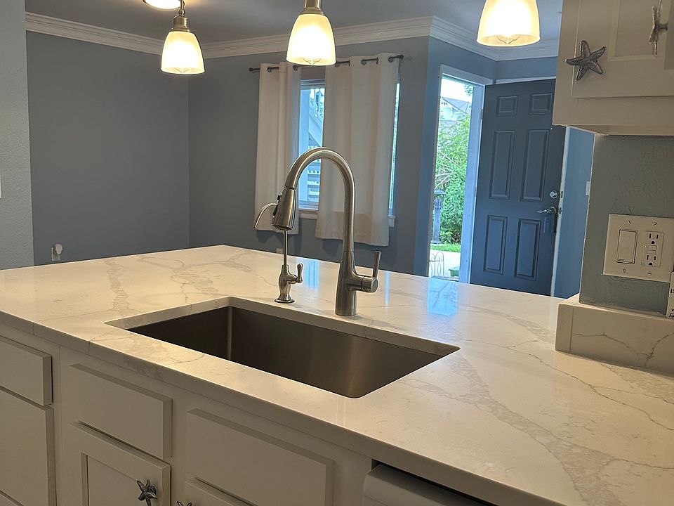 1st image of 100 Fairway Park Blvd Unit 1505
