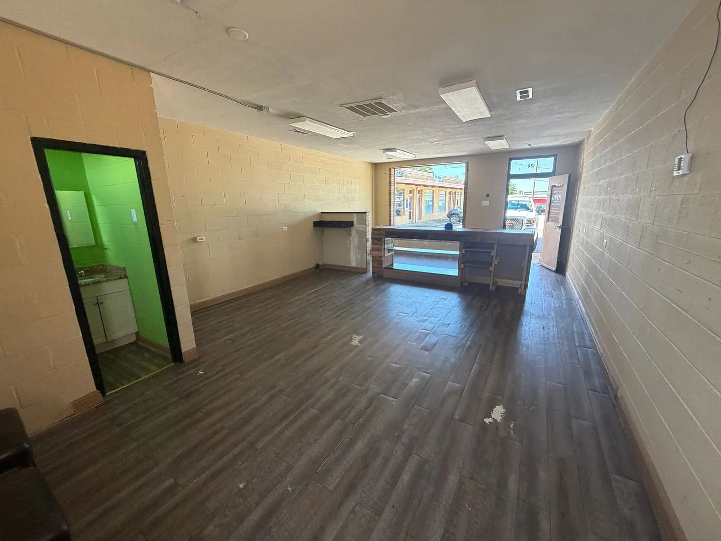 Prime Commercial Space/Retail Shop in Granite Quarry 132 S Salisbury — Photo 4