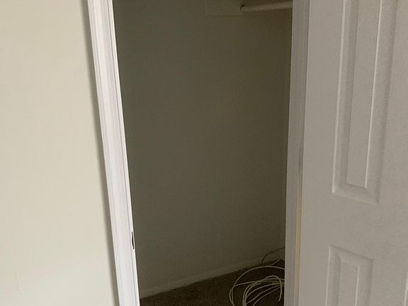 3rd image of 151 Jenness Ln APT B