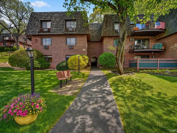 3 Briarcliff Drive S #9, Ossining, NY 10562