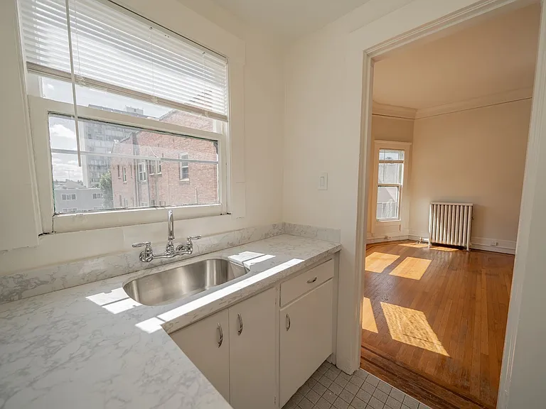 159 17th Street — Photo 5
