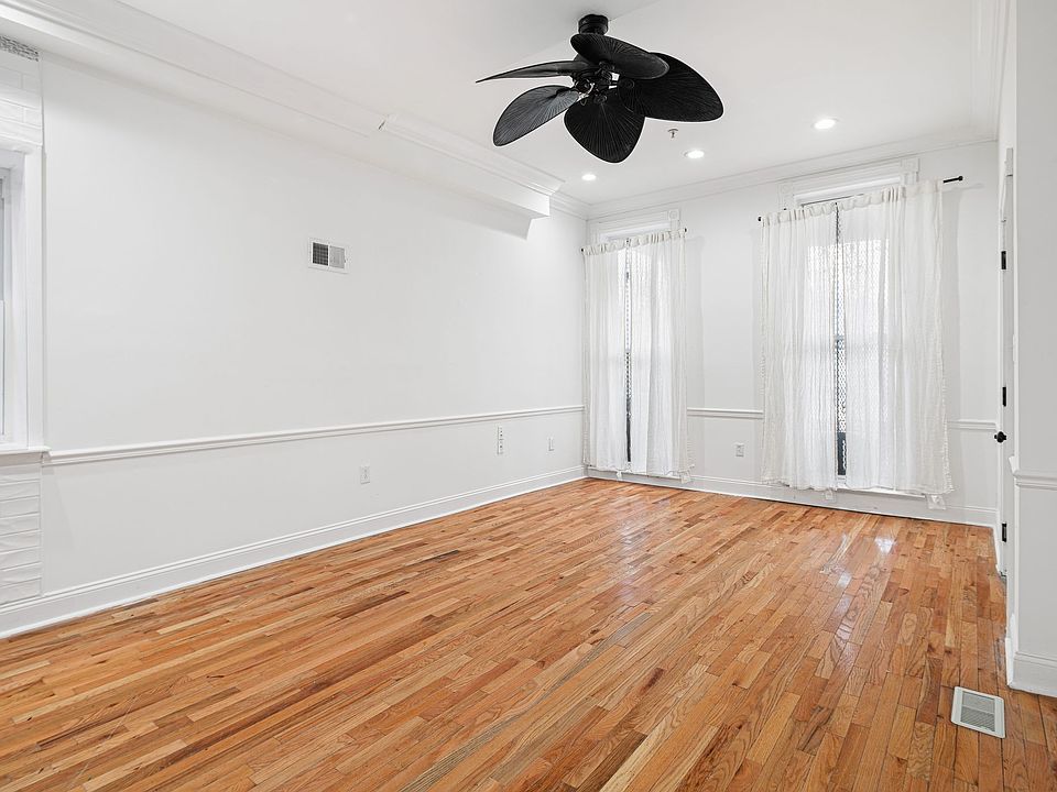 1st image of 4060 Aspen St #A