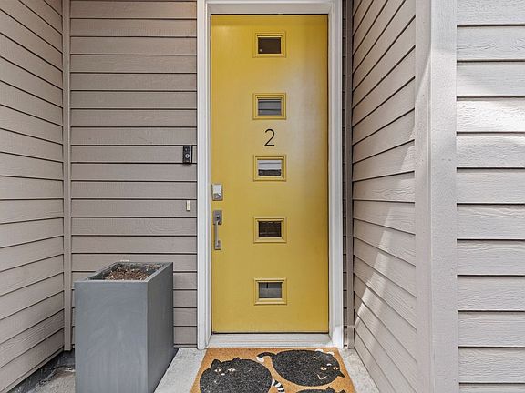 2nd image of 3553 S Emerson St Unit 2