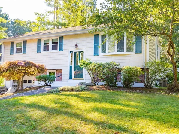 74 Partridge Rd, Billerica, MA 01821