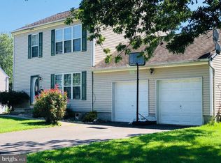 33 Clayton Ave, Hamilton, NJ 08619