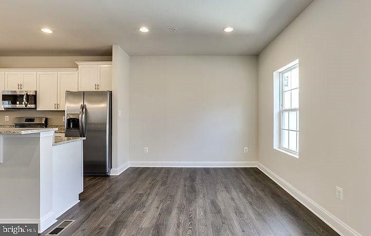 1st image of 1529 Witchhazel Cir #1529