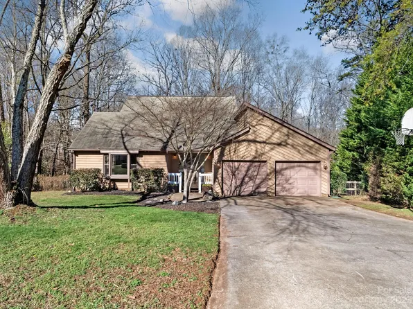 7256 Leaves Ln, Charlotte, NC 28213