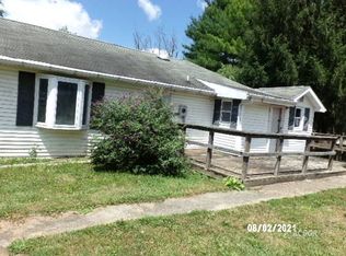 36384 New Hope Rd, Long Bottom, OH 45743