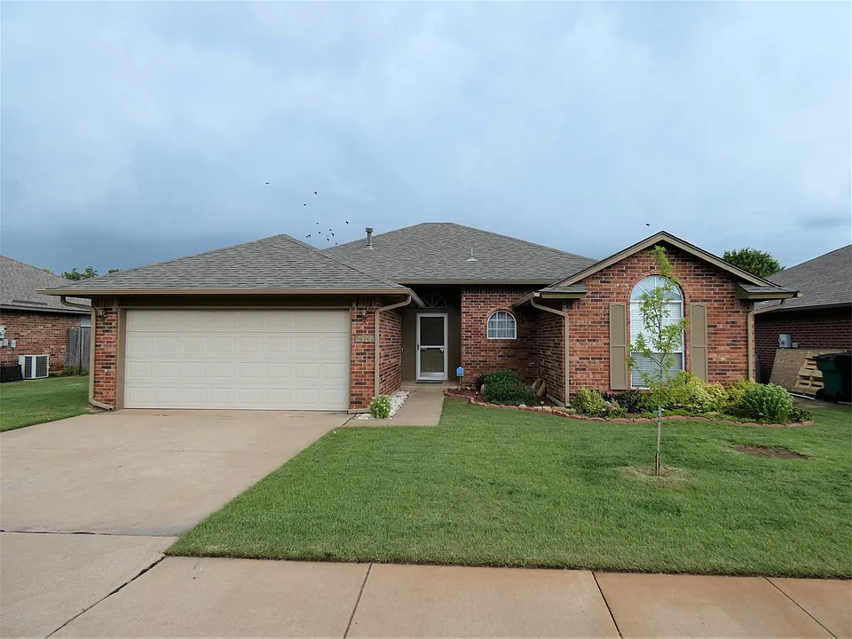 2605 NW 163rd St