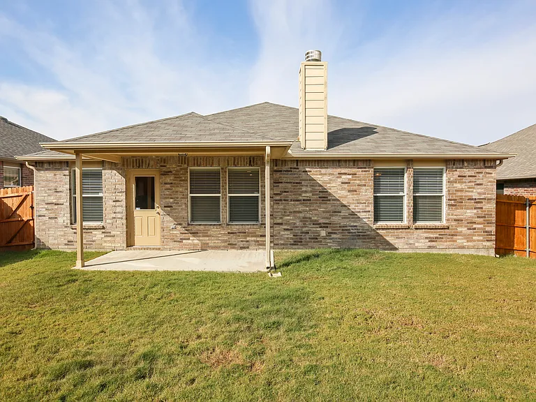 1433 Willoughby Way — Photo 36