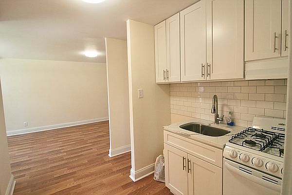 1st image of 21-25 34th Ave #121B