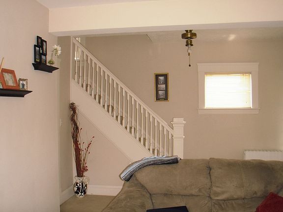 4th image of 17016 Westdale Ave
