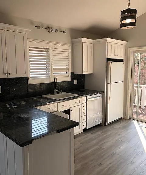 215 Alamo Ave — Photo 10
