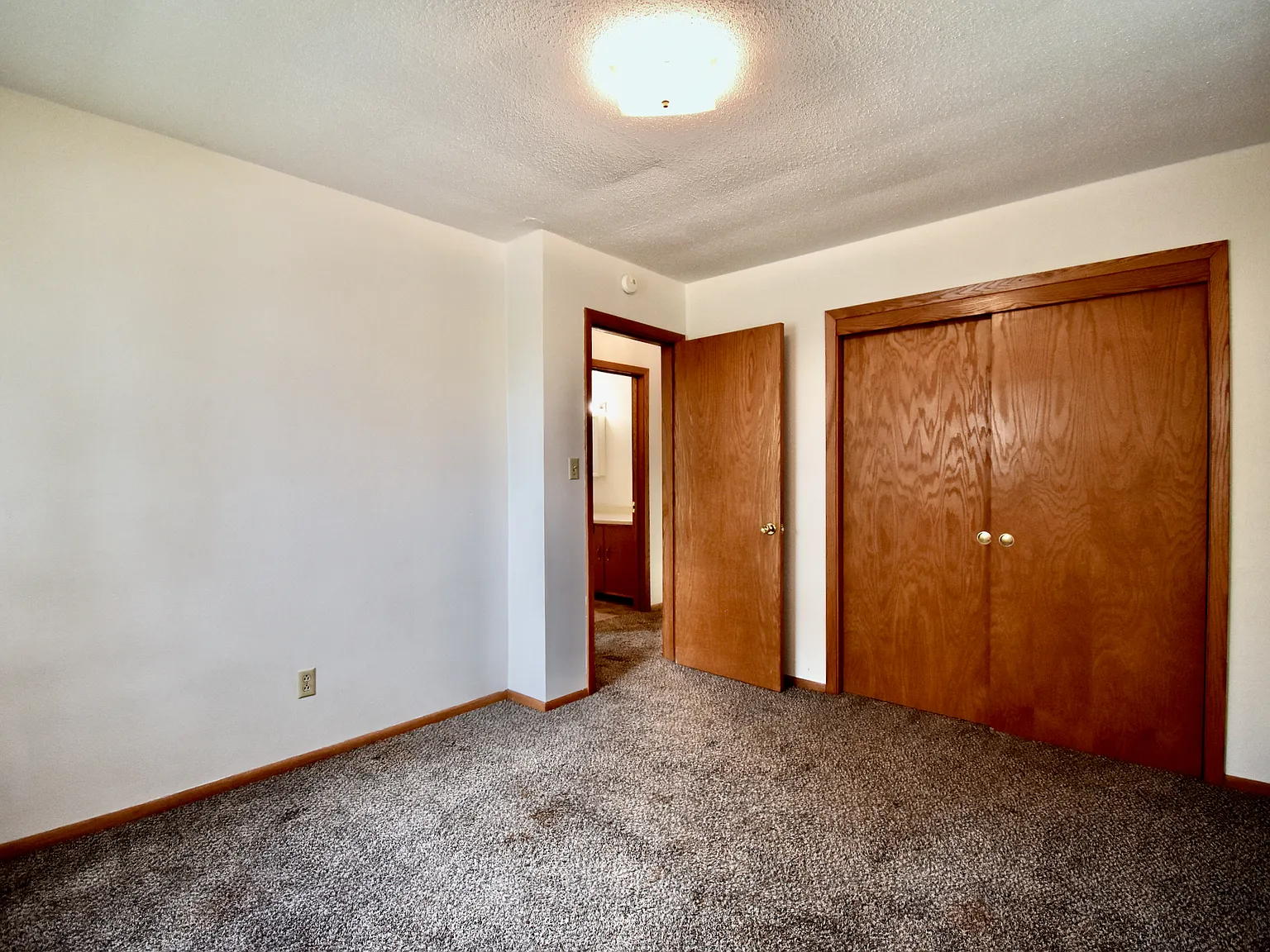 102 5th Street East - 12 — Photo 1