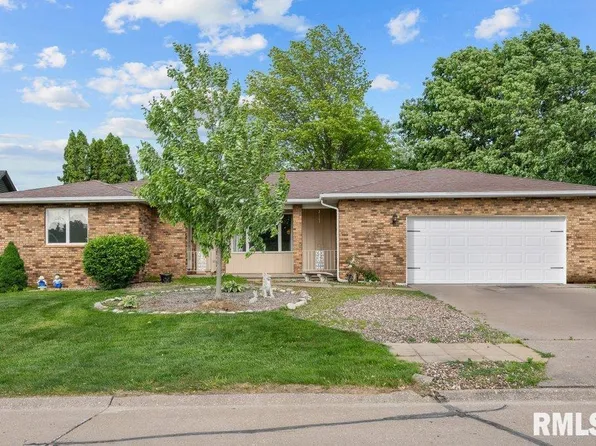 5117 Woodland Ave, Davenport, IA 52807