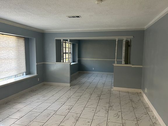 4th image of 1006 Caspian Ln