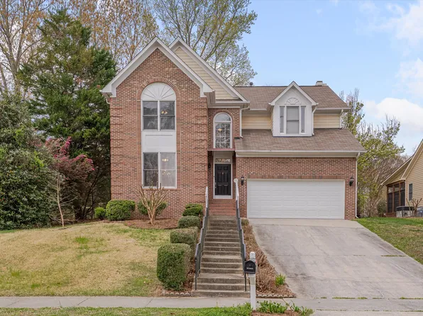 203 Windhover Dr, Chapel Hill, NC 27514