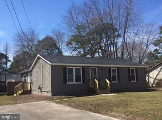 5904 Vine Dr, Mays Landing, NJ 08330