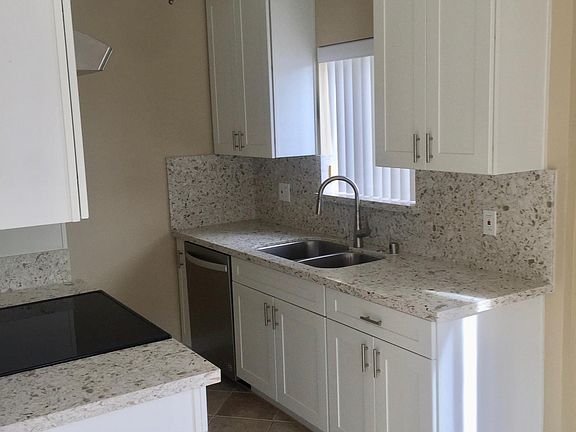5th image of 330 Newport Ave Fl 1ST