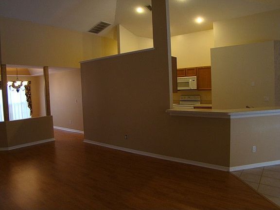 3rd image of 5089 Blacknell Ln