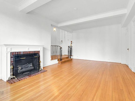 3rd image of 20 Continental Ave APT 4A