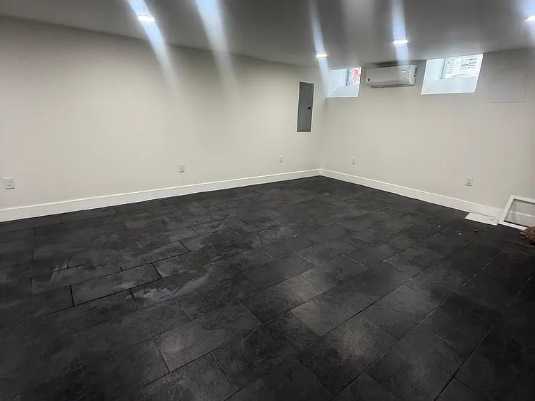 1613 N Bailey St — Photo 15