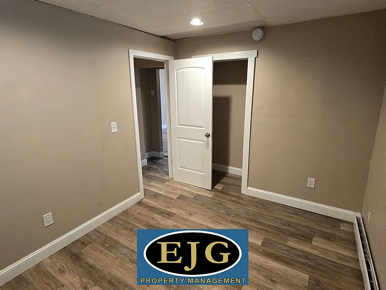 504 Main St #1 — Photo 13