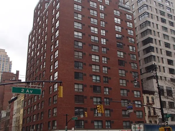 300 East 51st Street image 6 of 9