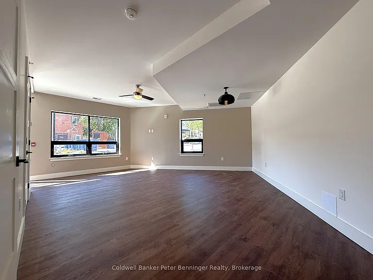 604 Queen St S #109 — Photo 8