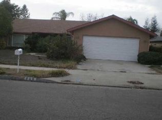 800 Monocott Dr, Madera, CA 93637