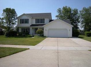 2844 Southfork Dr, Stevensville, MI 49127