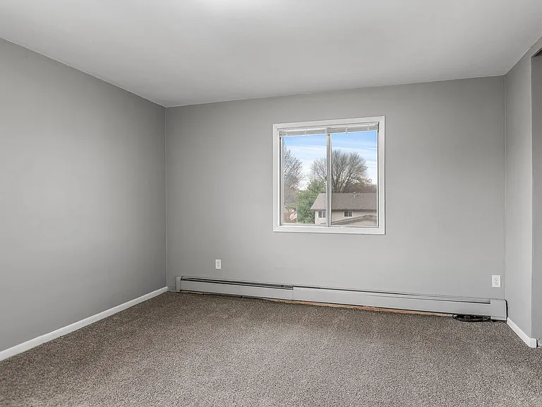 Elrose Apartments 1500 — Photo 18