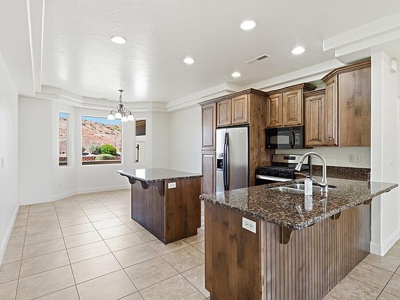 5th image of 960 N Catalpa Dr