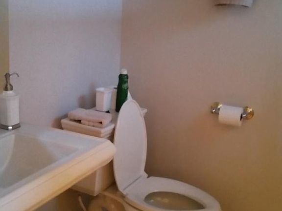 Full bathroom in the casita