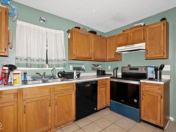 2nd image of 181 Woodstream Ct