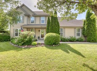 118 Red Fox Dr, Johnson Creek, WI 53038