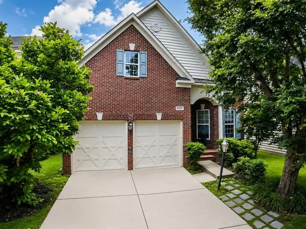 13079 Greg Roy Ln, Oak Hill, VA 20171
