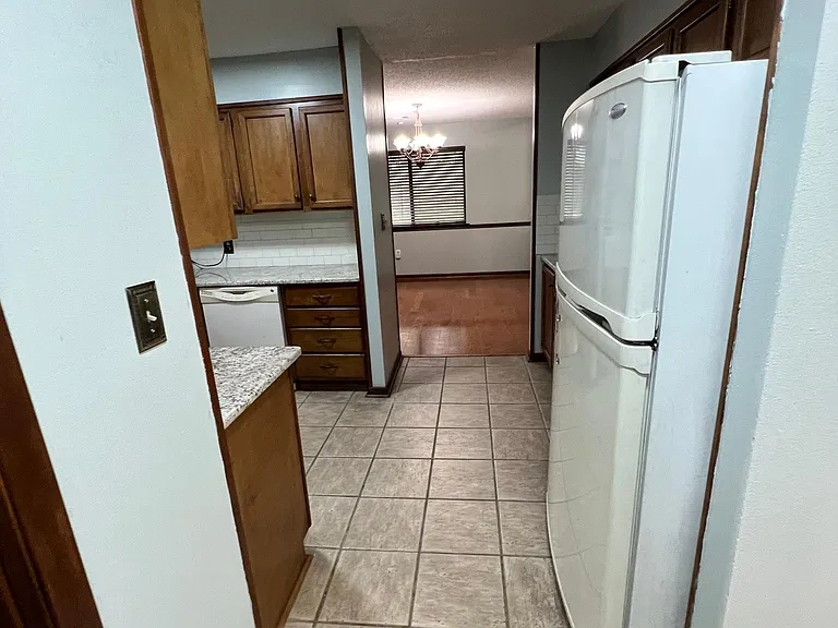 12125 Pleasant Tree Dr — Photo 10