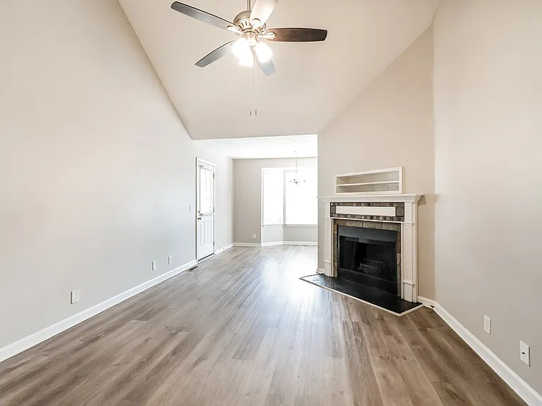 5304 Sunnyvale Dr — Photo 6