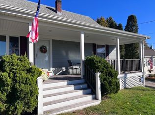 30 Gray St, Somerset, MA 02726