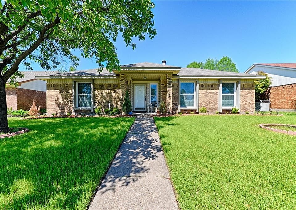 1st image of 2325 Creighton Dr